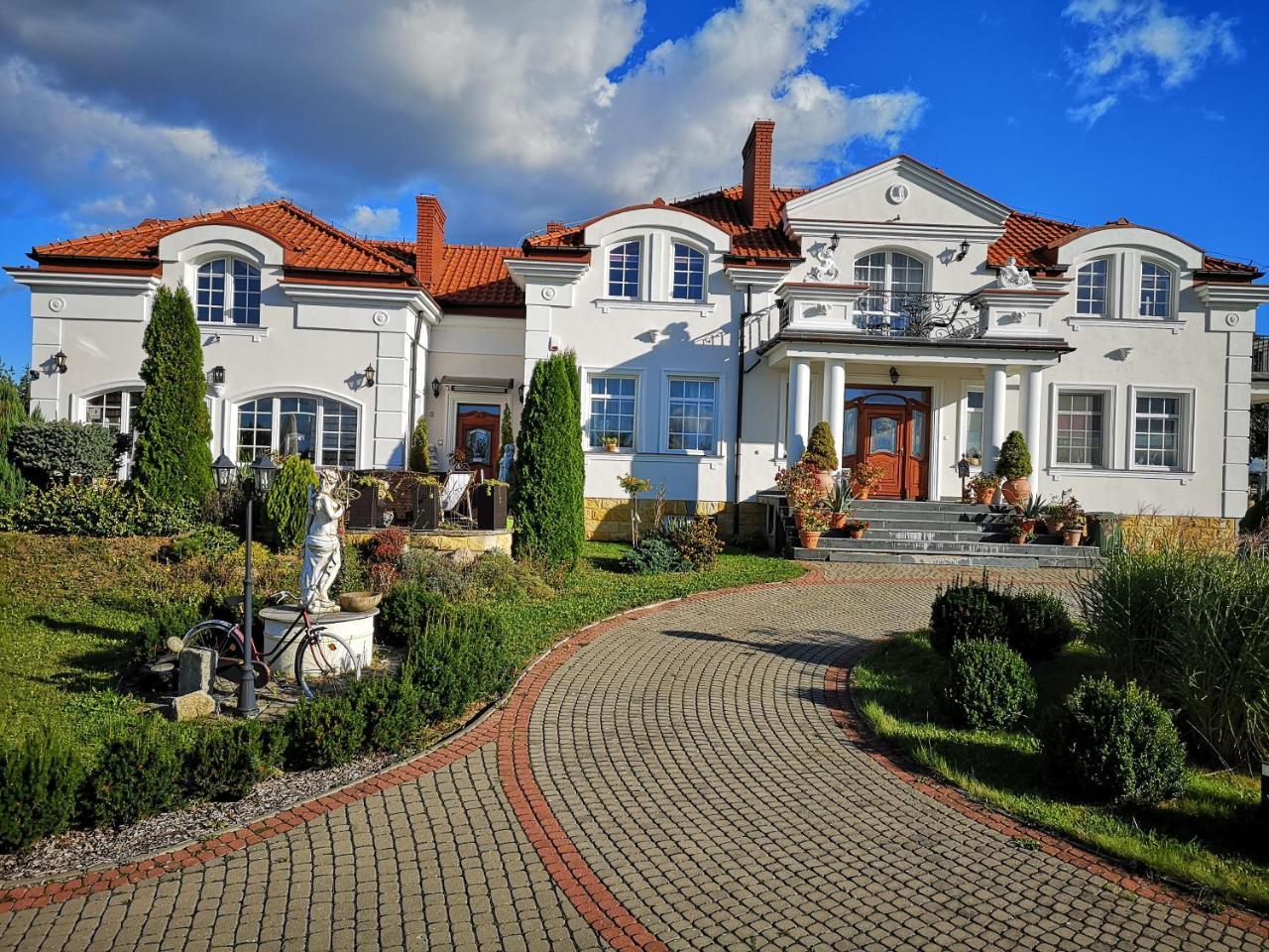 Błękitny Anioł Nocleg ze śniadaniem 3*