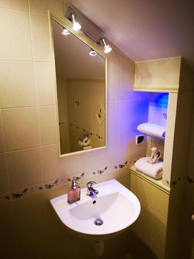 Błękitny Anioł Nocleg ze śniadaniem 3*